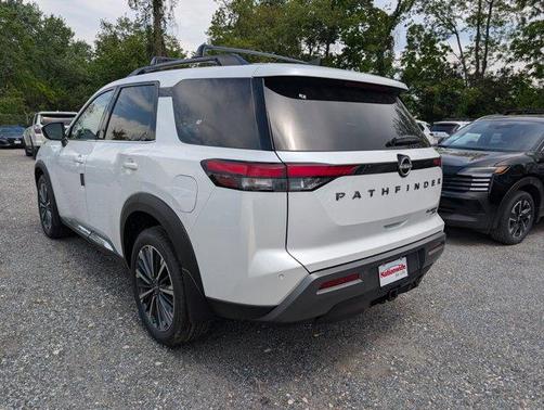Everest White P 2026 Nissan Pathfinder Platinum