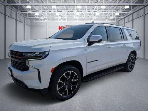 2023 Chevrolet Suburban RST