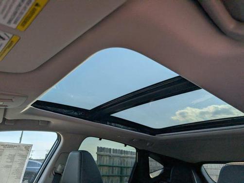 Champagne Silve 2026 Nissan Murano Platinum