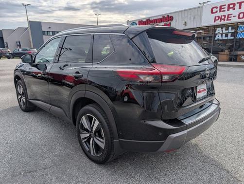 2025 Nissan Rogue SL