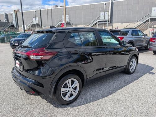 2024 Nissan Kicks S