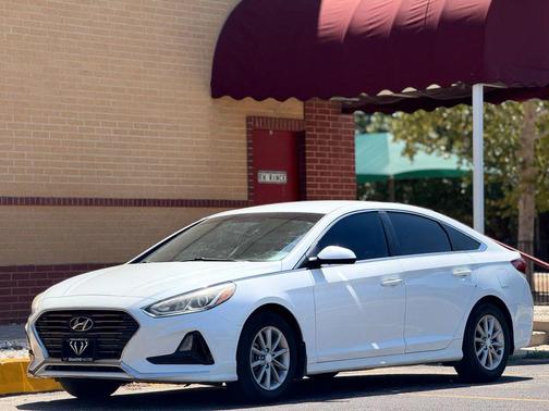 2018 Hyundai SONATA SE