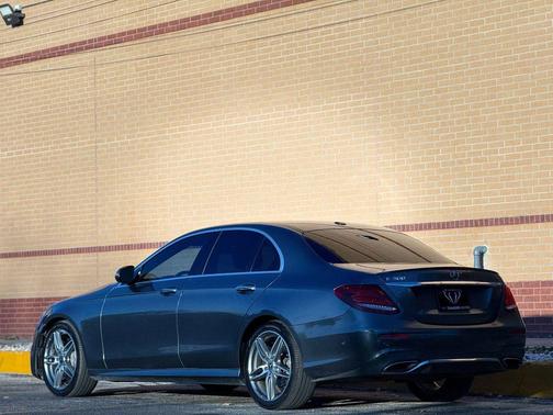 2018 Mercedes-Benz E-Class E 300 Sedan 4D