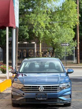 Blue 2021 Volkswagen Jetta 1.4T R-Line