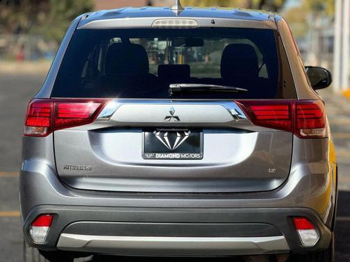 2018 Mitsubishi Outlander SE