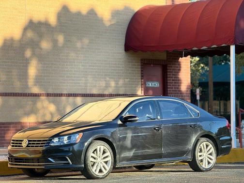 2019 Volkswagen Passat 2.0T Wolfsburg Edition