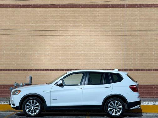 White 2013 BMW X3 xDrive28i