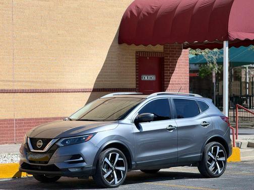 2022 Nissan Rogue Sport SL