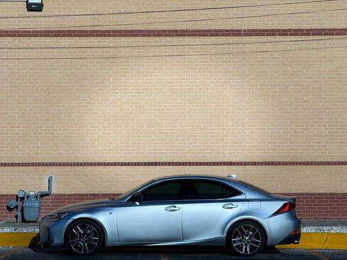 2019 Lexus IS 300 Base