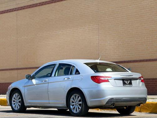 2012 Chrysler 200 Touring