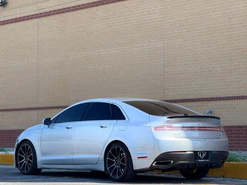 2015 Lincoln MKZ Base