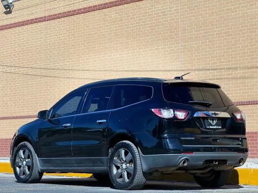 2017 Chevrolet Traverse 2LT