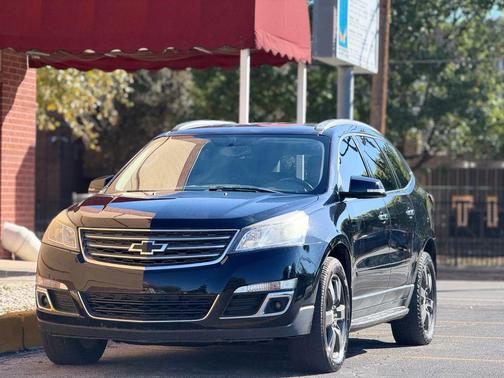 2017 Chevrolet Traverse 2LT