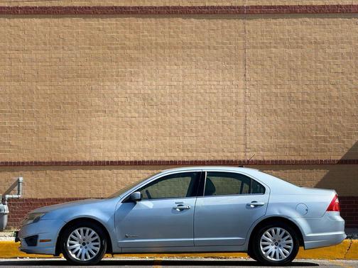2010 Ford Fusion Hybrid Base