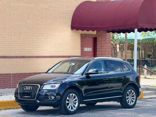 Black 2014 Audi Q5 2.0T Premium Plus