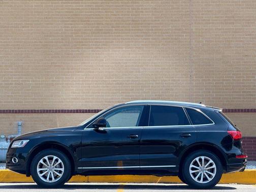 Black 2014 Audi Q5 2.0T Premium Plus