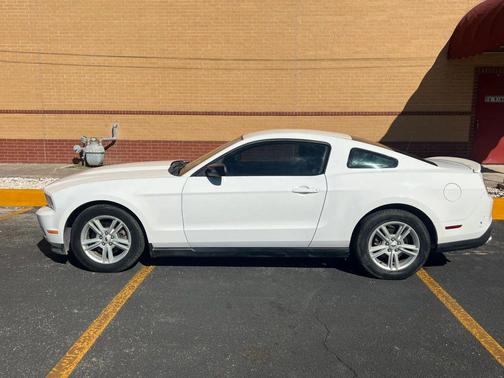 2012 Ford Mustang V6