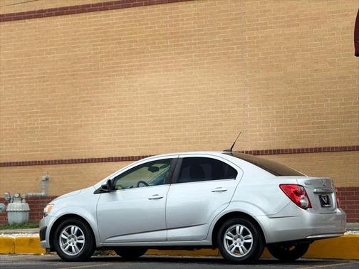 2012 Chevrolet Sonic 2LT