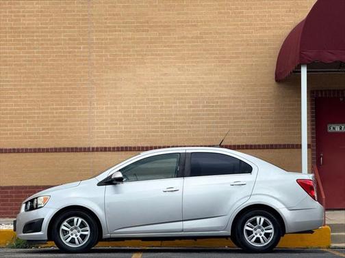 2012 Chevrolet Sonic 2LT