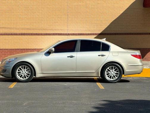 2010 Hyundai Genesis 3.8