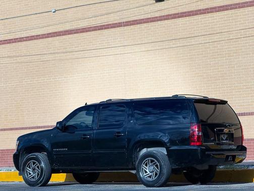 2014 Chevrolet Suburban 1500 LT