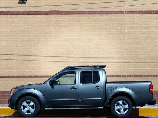 2005 Nissan Frontier LE Crew Cab