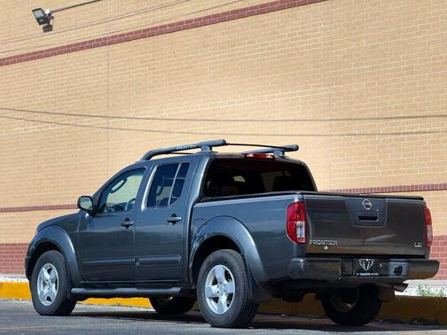 2005 Nissan Frontier LE Crew Cab