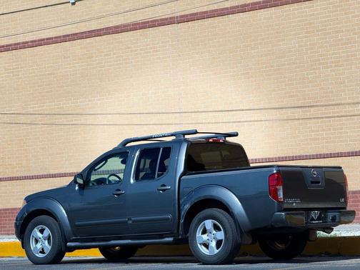 2005 Nissan Frontier LE Crew Cab