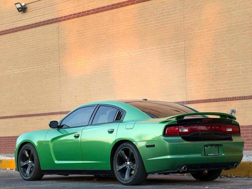 2012 Dodge Charger SXT