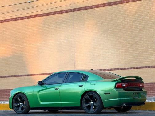 2012 Dodge Charger SXT
