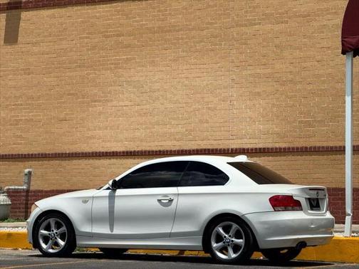 2009 BMW 128 128i Coupe 2D