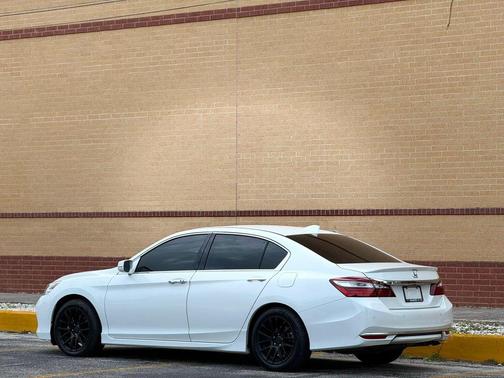 White 2017 Honda Accord Hybrid Touring
