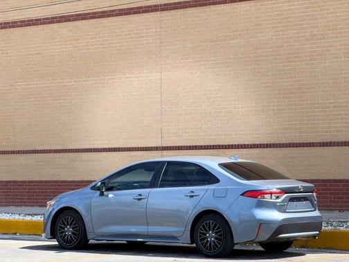 Celestite 2021 Toyota Corolla LE