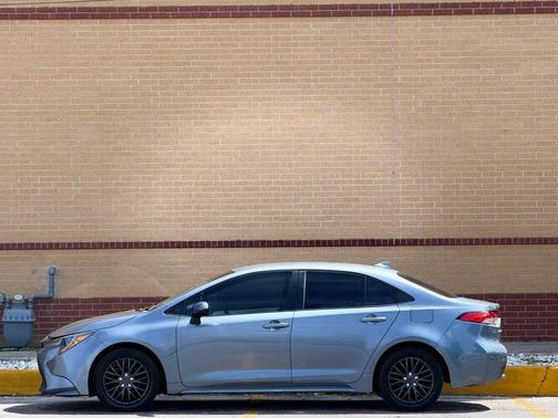 Celestite 2021 Toyota Corolla LE