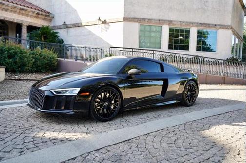2017 Audi R8 5.2 V10 plus