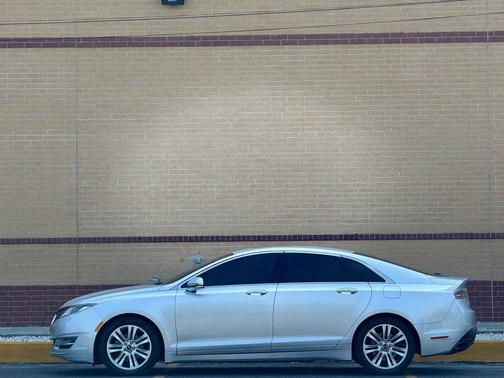 2014 Lincoln MKZ Base
