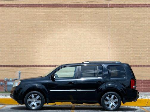 Black 2013 Honda Pilot Touring