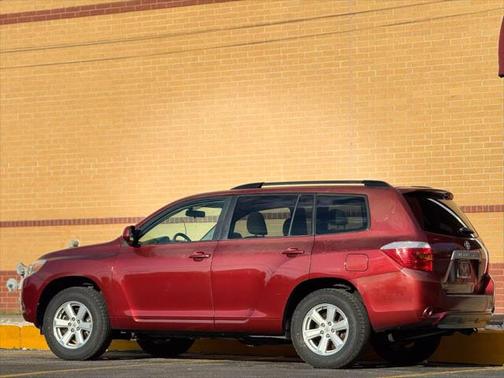 2010 Toyota Highlander SE