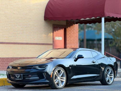 2017 Chevrolet Camaro 2LT