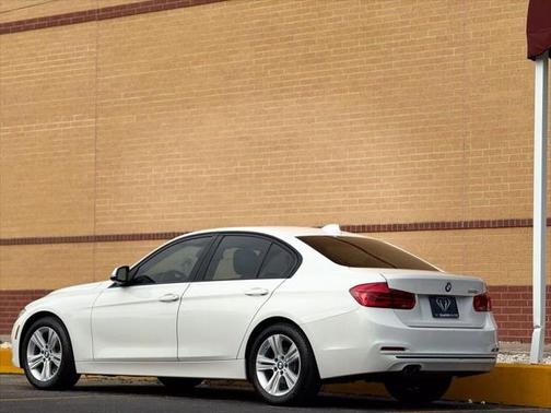2016 BMW 328 328i Sedan 4D
