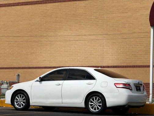2011 Toyota Camry XLE