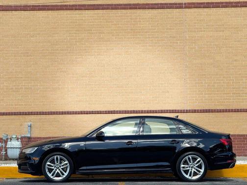 2017 Audi A4 Season of Audi Premium