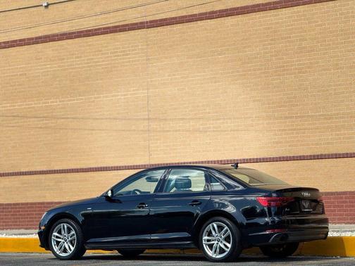 2017 Audi A4 Season of Audi Premium