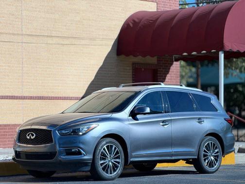 2017 INFINITI QX60 Base