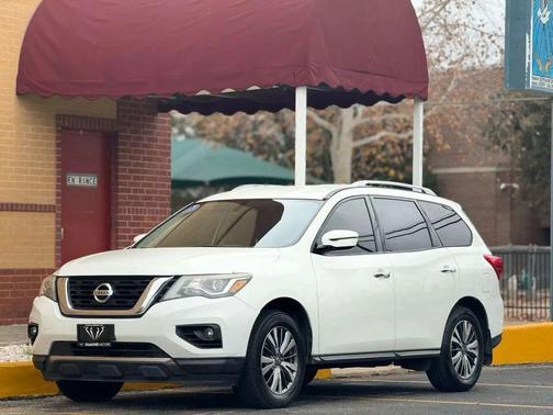 2018 Nissan Pathfinder S