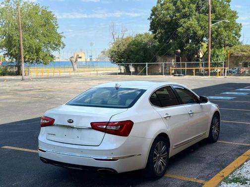 2014 Kia Cadenza Premium