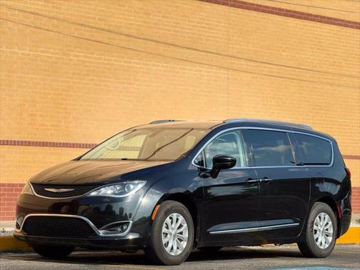 2018 Chrysler Pacifica Touring-L