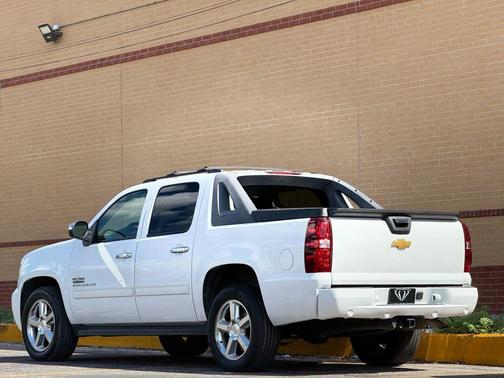 2012 Chevrolet Avalanche 1500 LS