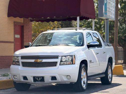 2012 Chevrolet Avalanche 1500 LS