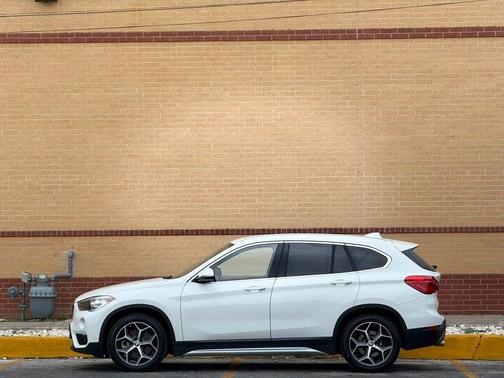 White 2018 BMW X1 xDrive28i